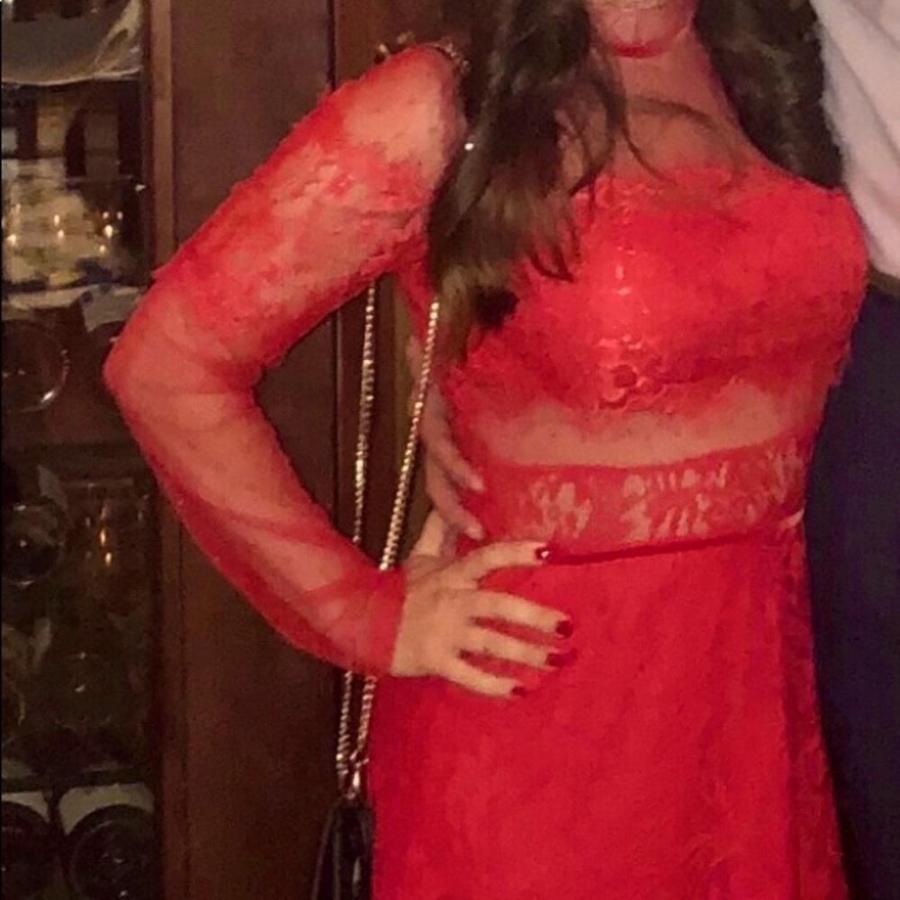 Lace midi dress